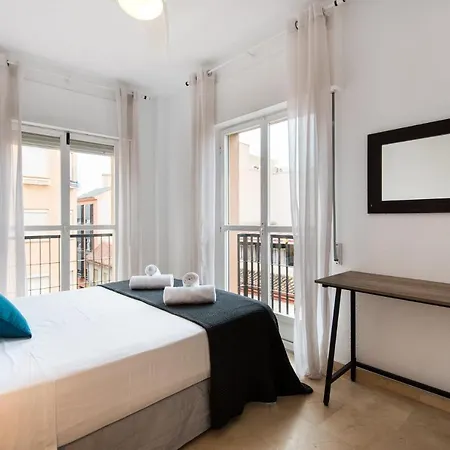 The 2nd Corner: Ideal For Groups Apartament Malaga