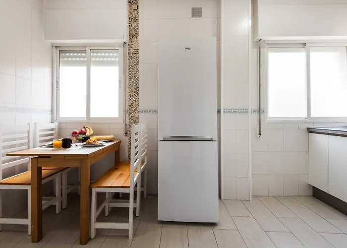 The 2nd Corner: Ideal For Groups Appartement *