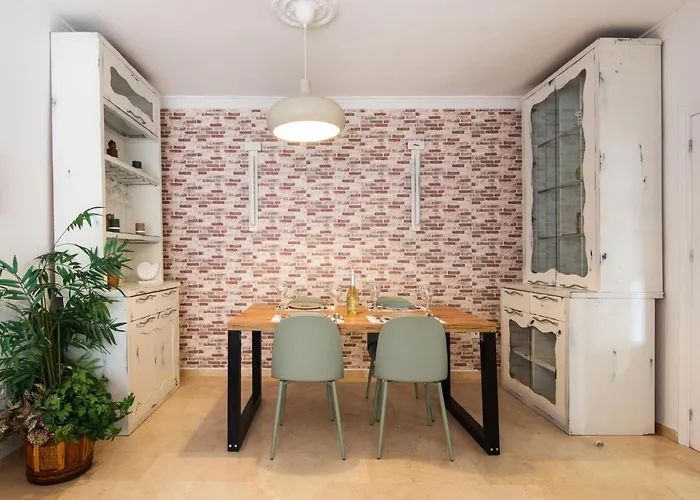 The 2nd Corner: Ideal For Groups Málaga